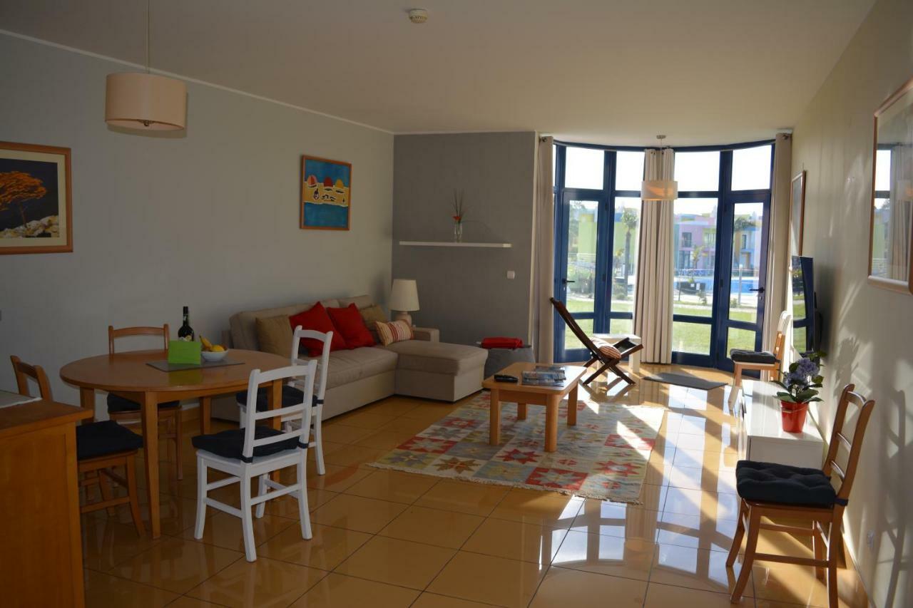 Marina De Albufeira Orada Resort - 2-Bed Apartment With Huge Pool المظهر الخارجي الصورة